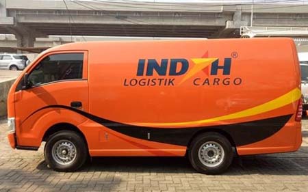 Isuzu Traga Blind Van